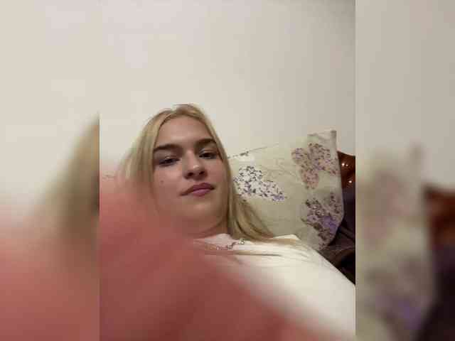 AlinaLemon webcam