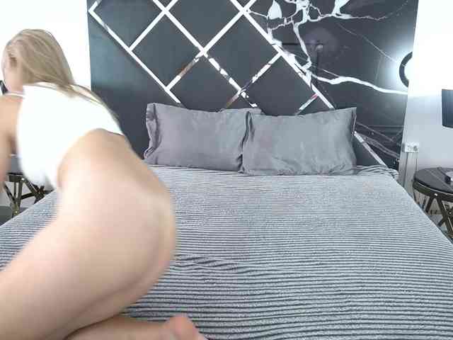 AlinaLemon webcam