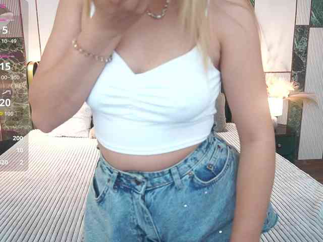 AlinaLemon webcam