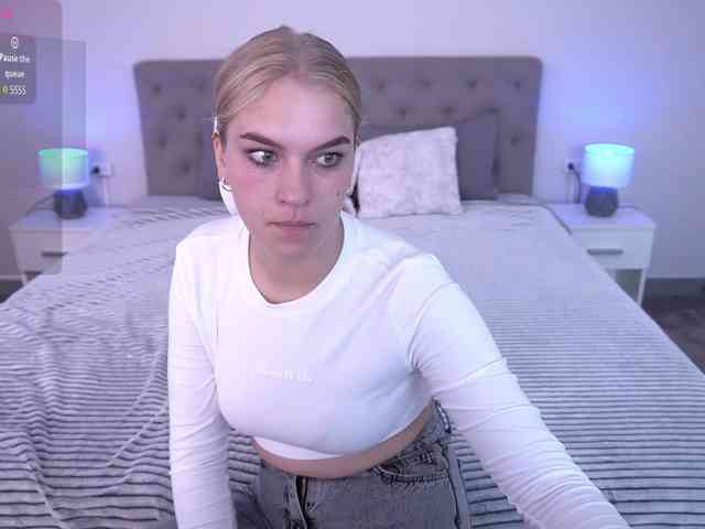 AlinaLemon webcam