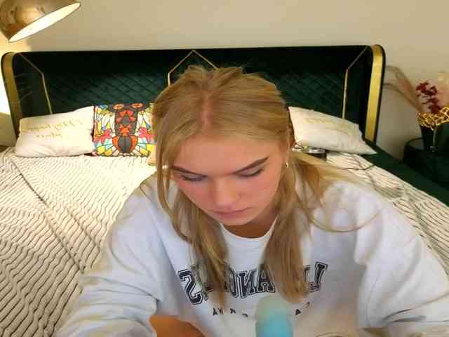 AlinaLemon webcam