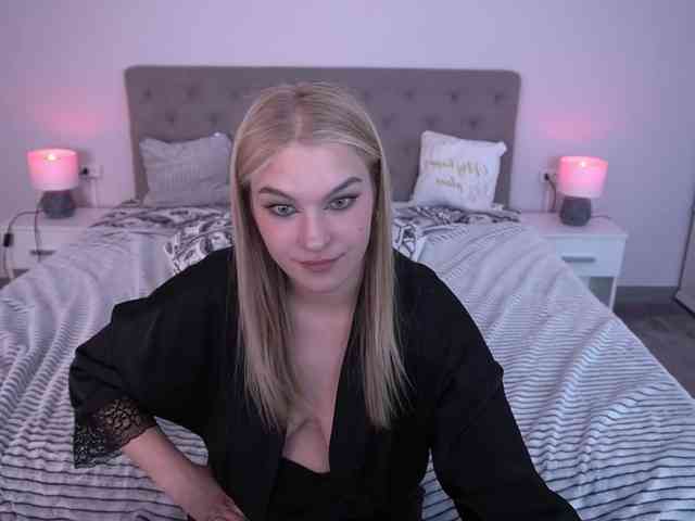 AlinaLemon webcam