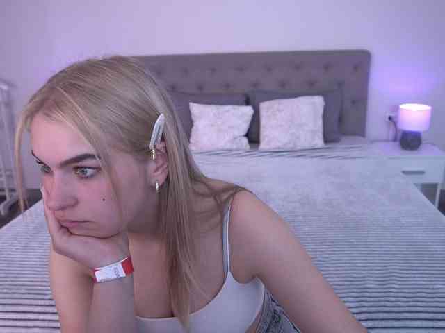 AlinaLemon webcam