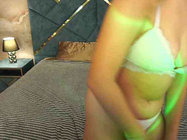 AlinaLemon webcam