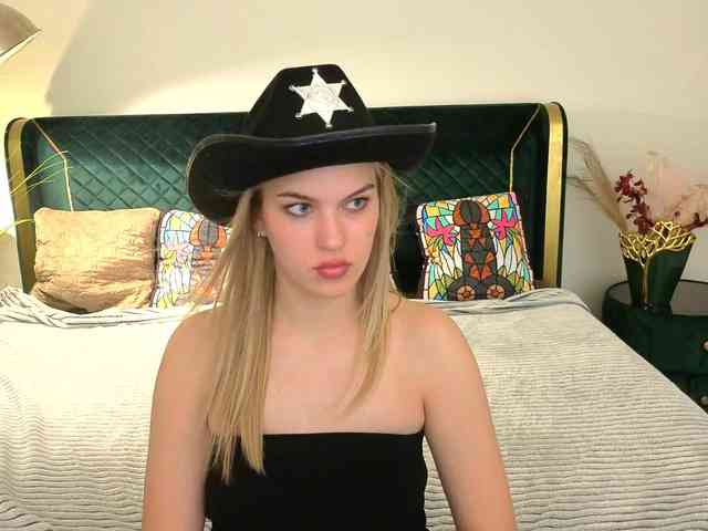 AlinaLemon webcam