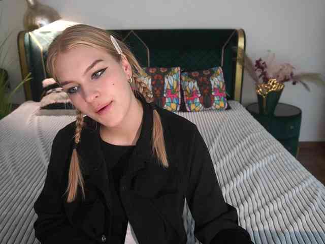 AlinaLemon webcam