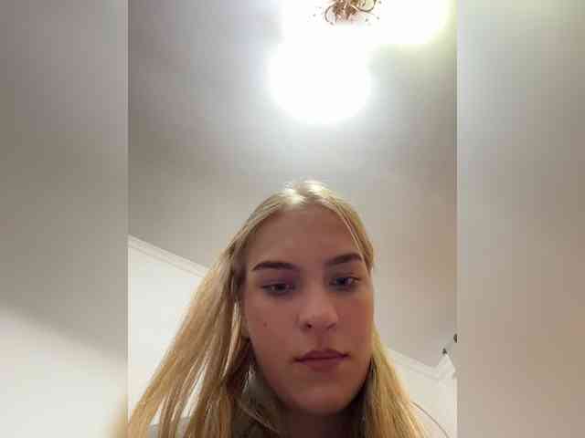 AlinaLemon webcam