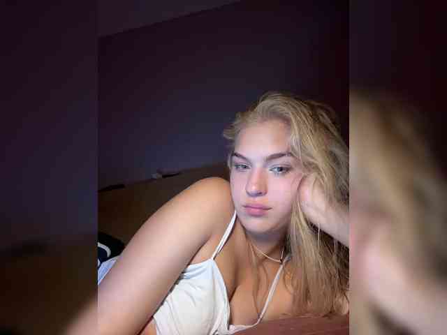 AlinaLemon webcam