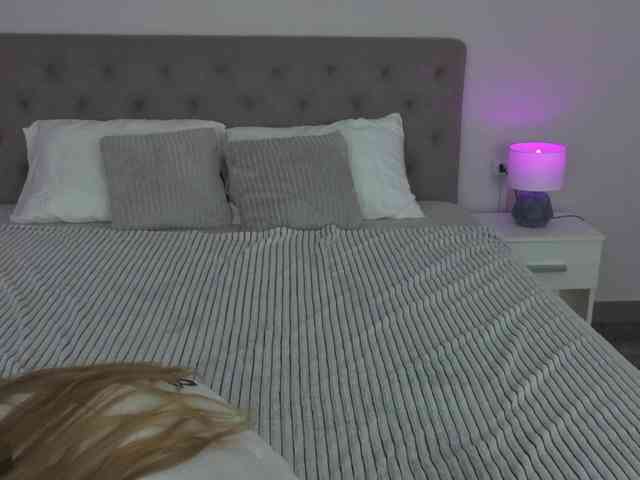 AlinaLemon webcam