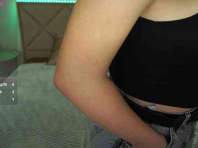 AlinaLemon webcam