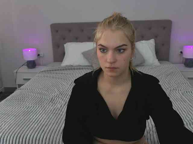 AlinaLemon webcam