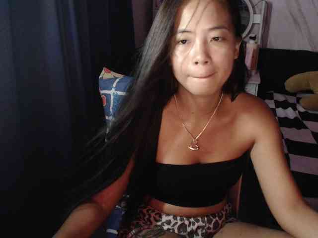 Pinayrose Live Webcam on BongaCams