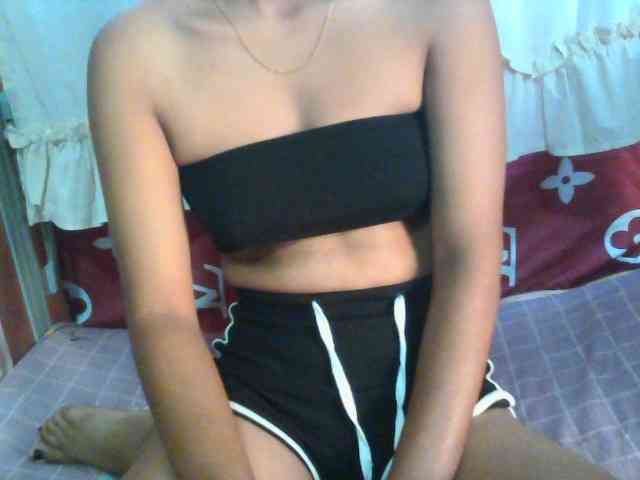 Linah98 webcam