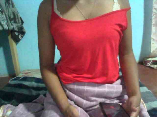 Linah98 webcam