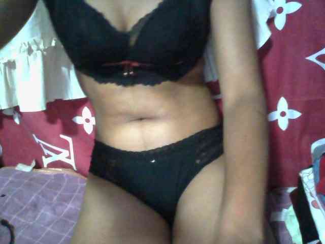 Linah98 webcam