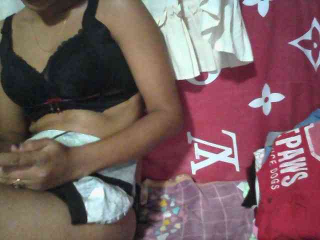 Linah98 webcam