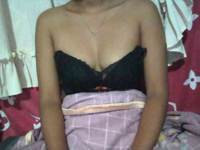 Linah98 webcam
