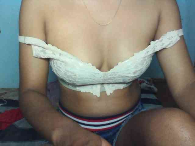 Linah98 webcam