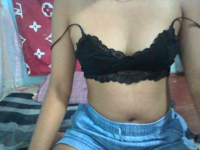Linah98 webcam