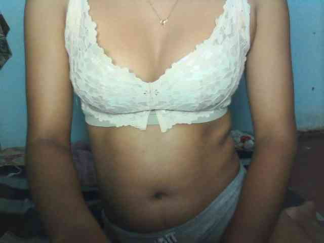 Linah98 webcam