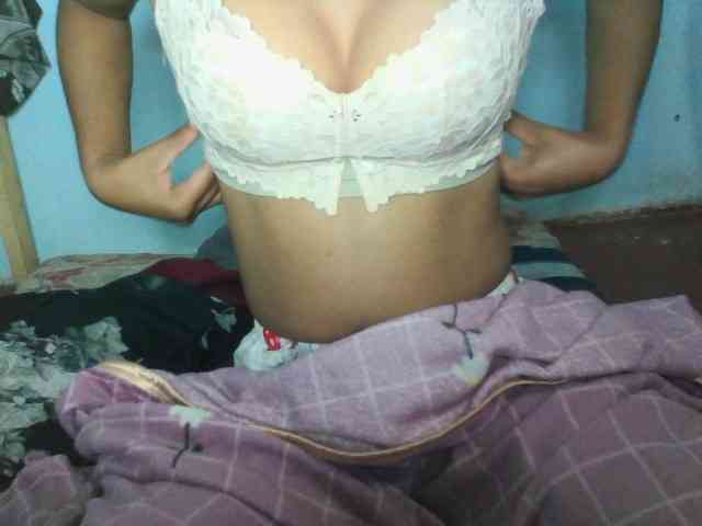 Linah98 webcam