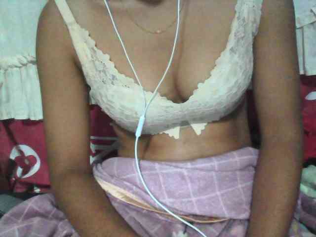 Linah98 webcam