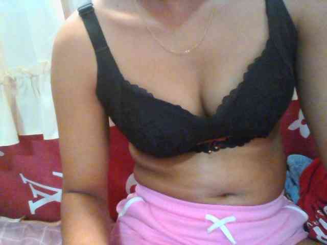 Linah98 webcam