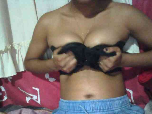 Linah98 Live Webcam on BongaCams