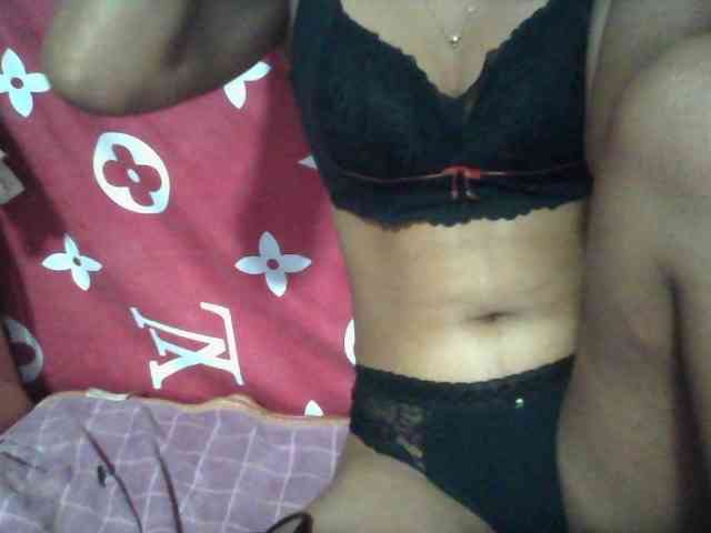 Linah98 webcam
