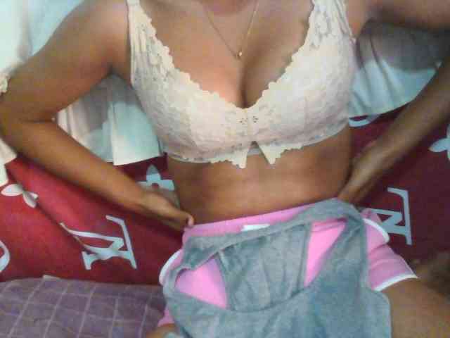 Linah98 webcam