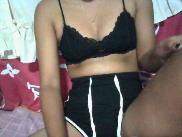 Linah98 webcam