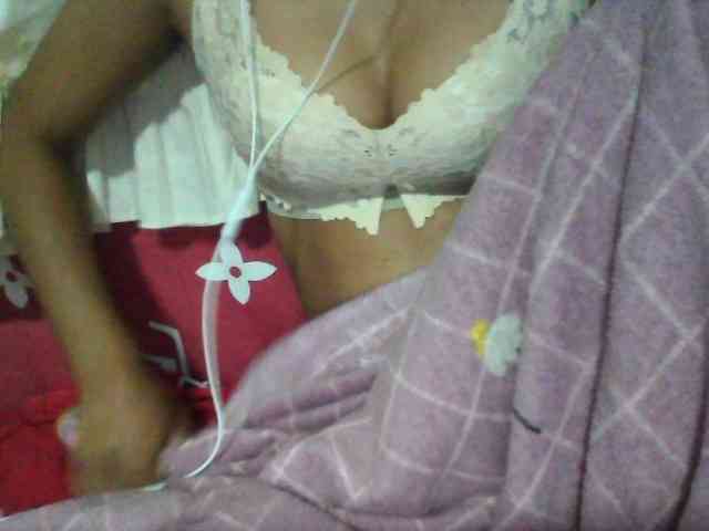 Linah98 webcam