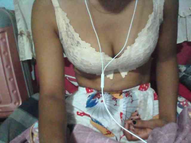 Linah98 webcam