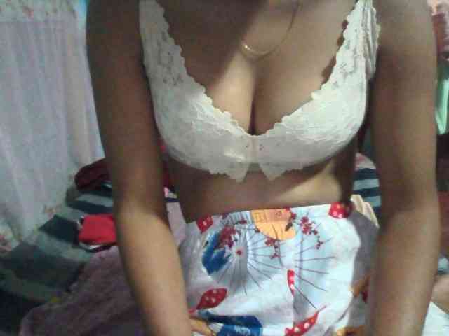 Linah98 webcam