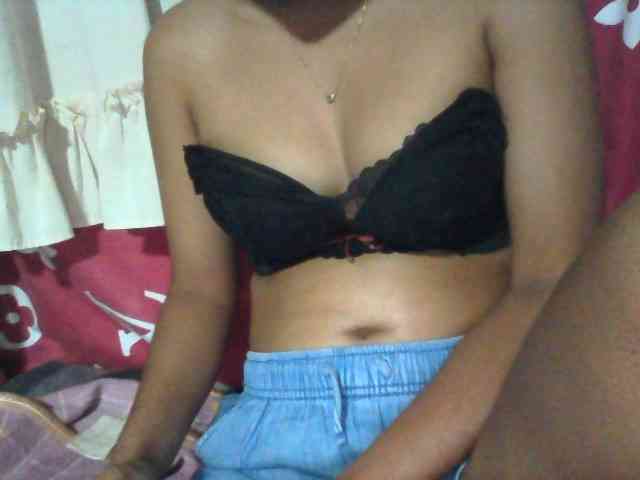 Linah98 webcam