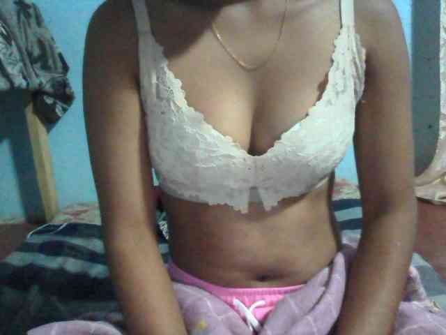 Linah98 webcam