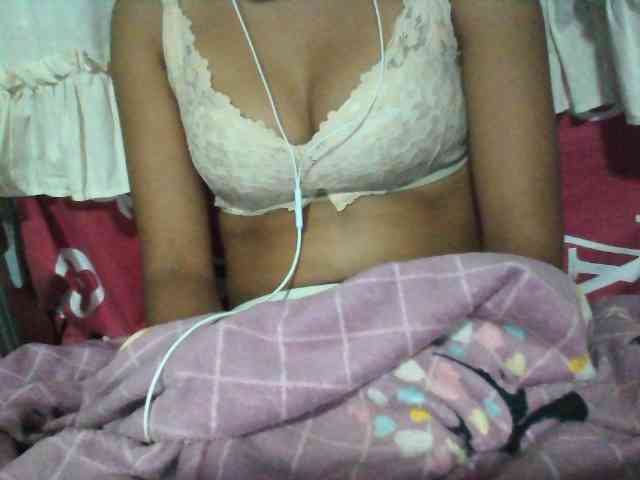 Linah98 webcam