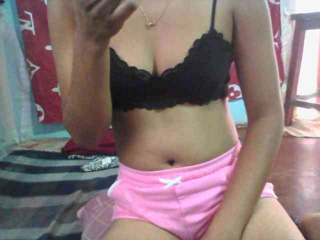 Linah98 webcam