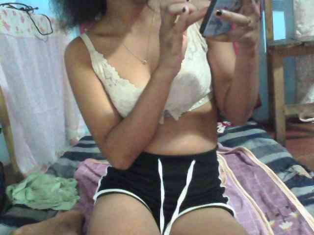 Linah98 webcam