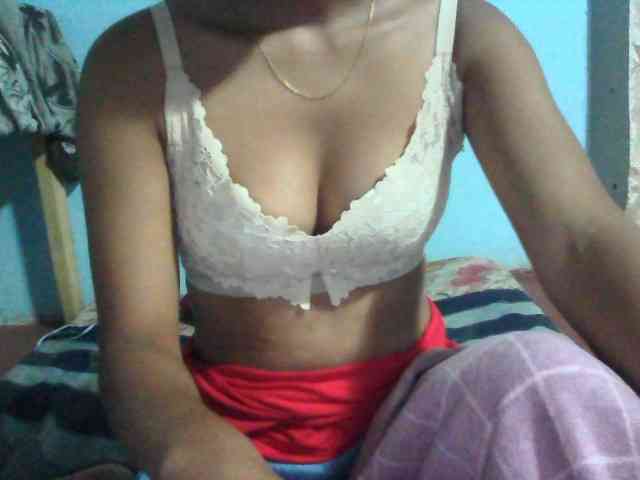 Linah98 webcam
