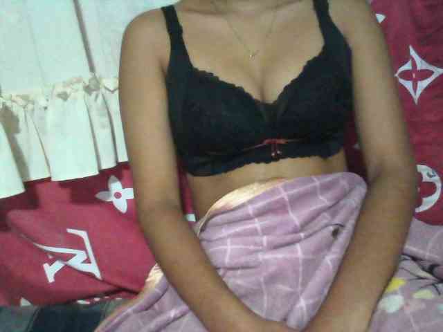 Linah98 webcam
