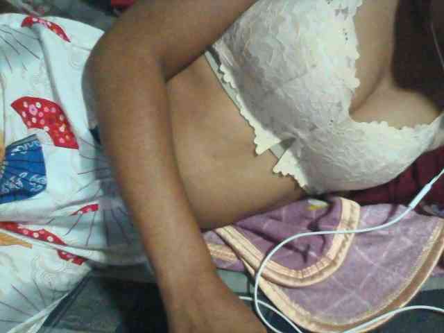 Linah98 webcam