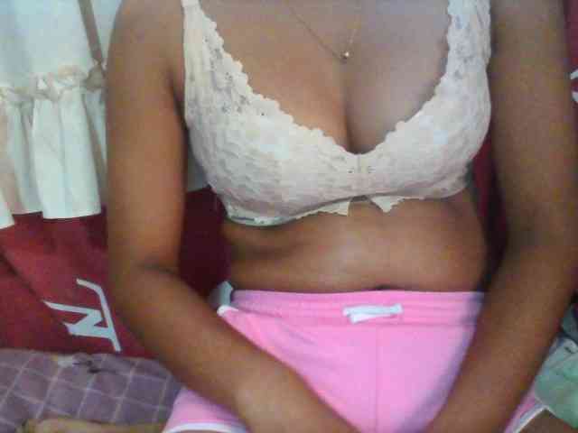 Linah98 webcam