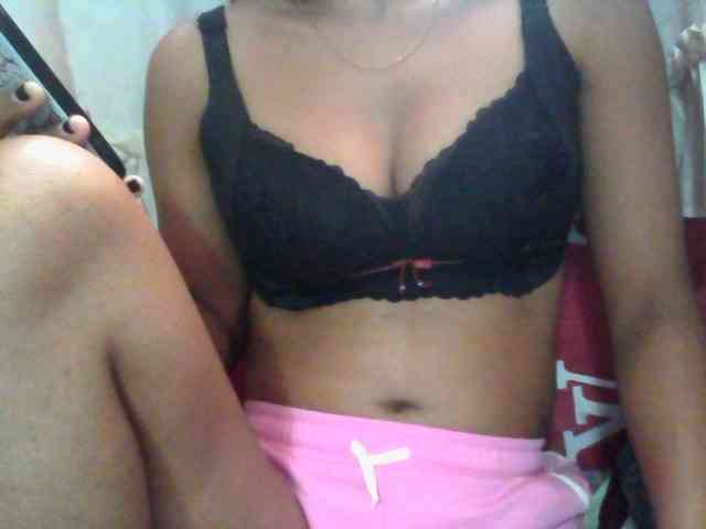 Linah98 webcam