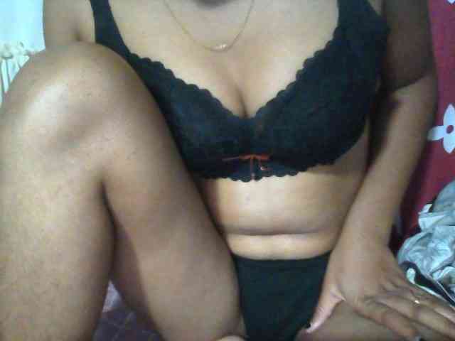 Linah98 webcam