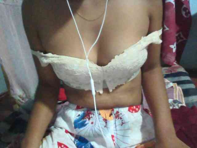 Linah98 webcam