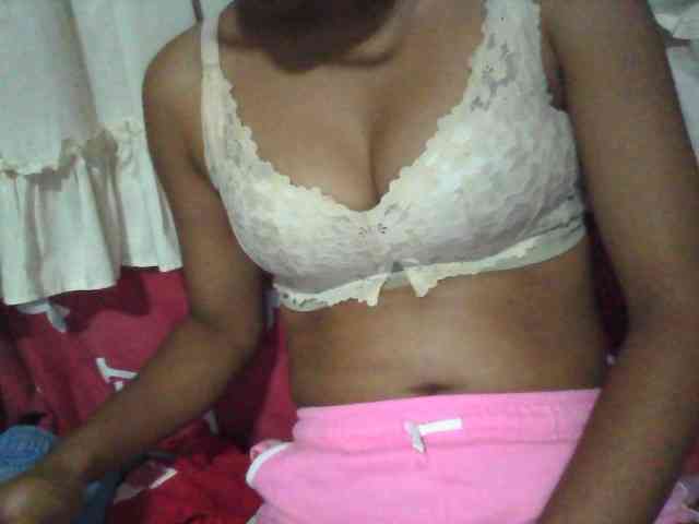 Linah98 webcam