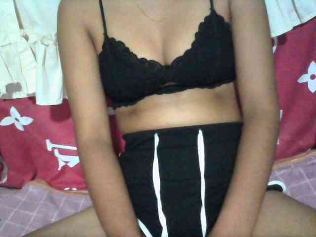 Linah98 webcam