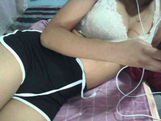 Linah98 webcam