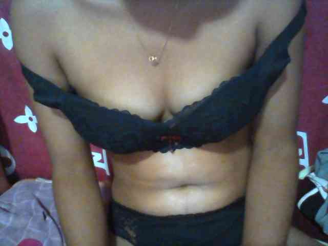Linah98 webcam